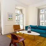 Le Consulat Hotel 4*