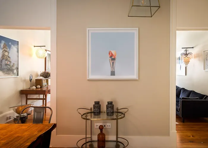 Le Consulat Hotel 4*