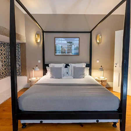 Le Consulat 4*