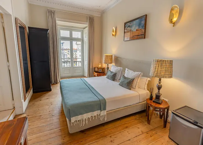 Le Consulat Hotel 4*