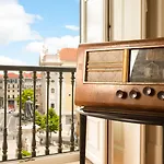 Le Consulat Hotel