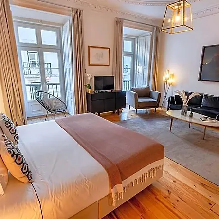 Le Consulat Hotel 4*