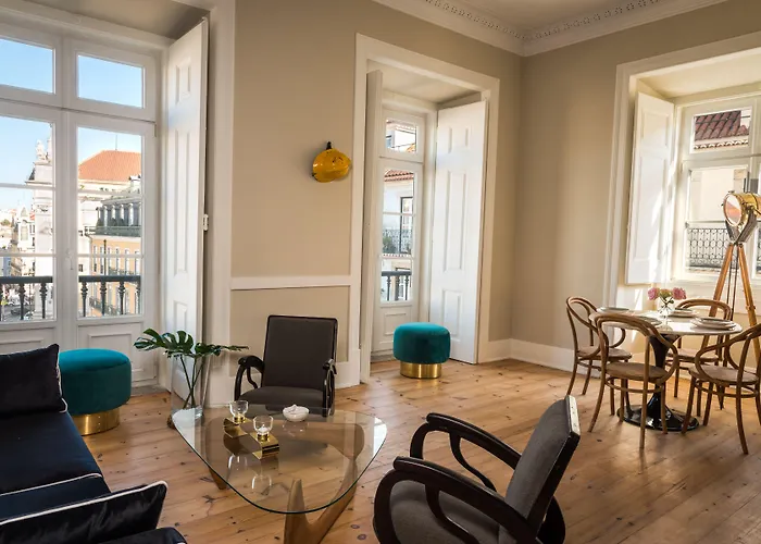 Le Consulat ホテル 4*