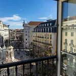 Le Consulat Hotel