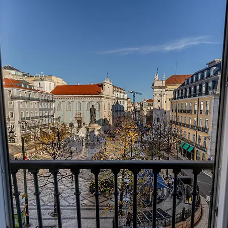 Le Consulat Hotel