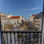 Le Consulat Hotell