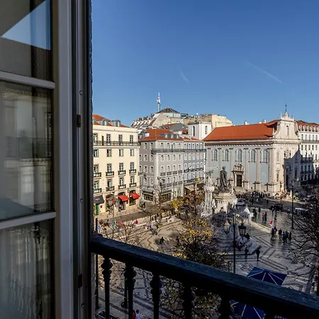 Le Consulat Hotel 4*